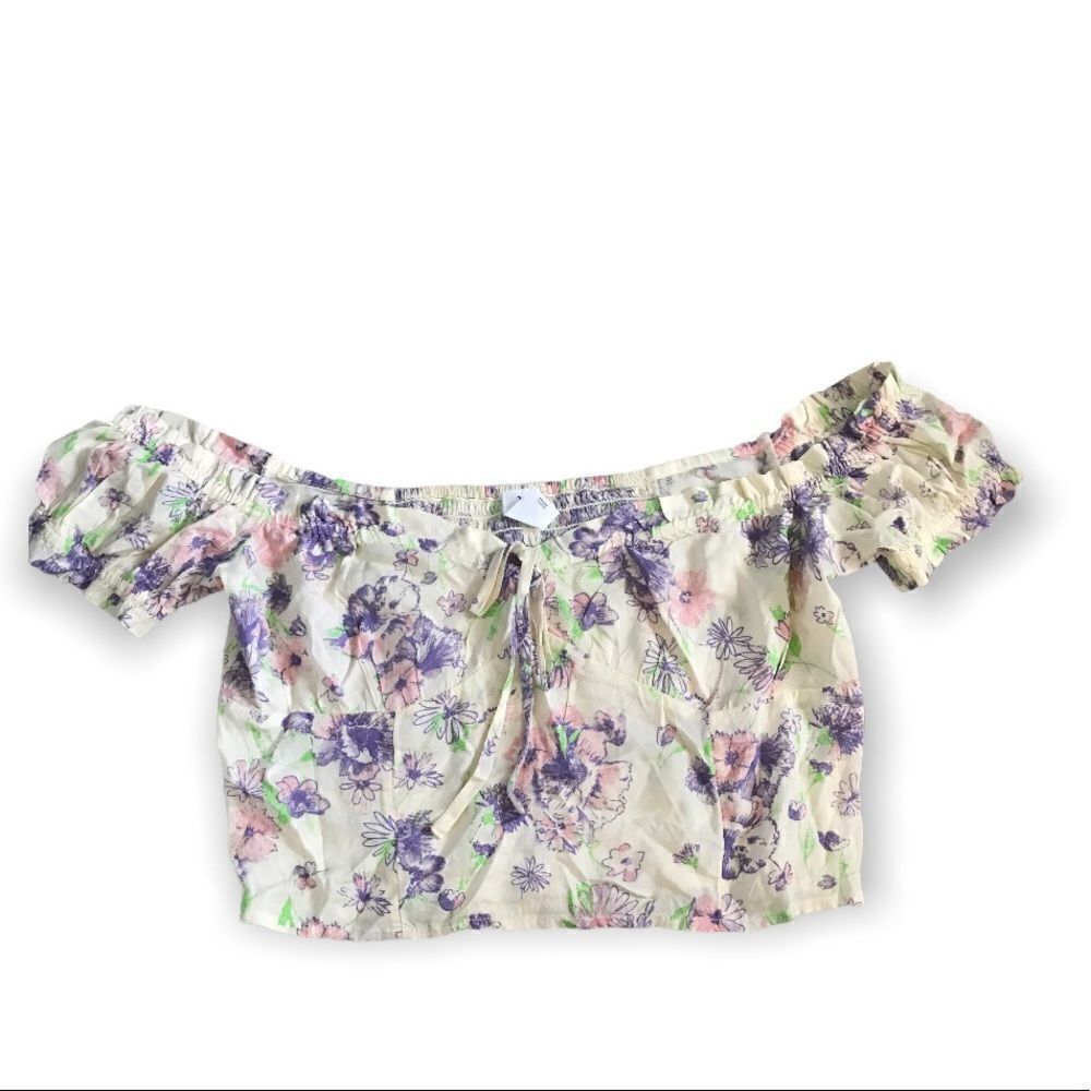 3/$15 Abound off shoulder floral crop top